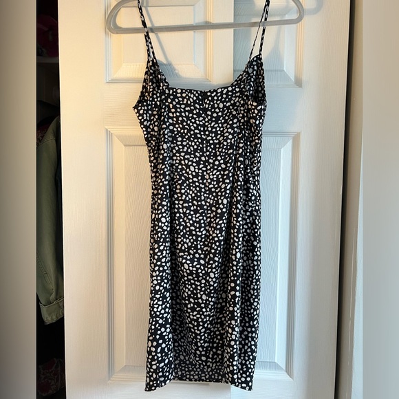 Stradivarius silky cowl neck dress in black and white - Picture 5 of 5